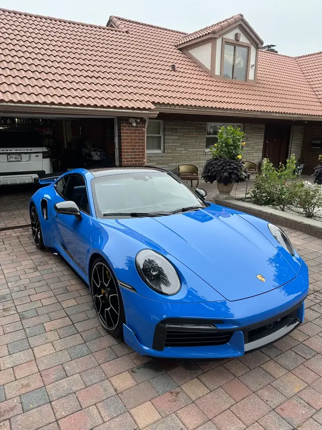 Blue Porsche 911 Turbo with a corrected, coated finish